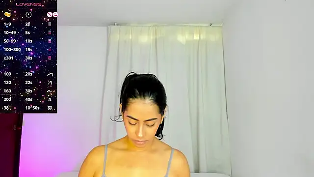 Snapshot of VioletaSotter chatting on 03-13-26, 12:10 VioletaSotter online show from 03-13-26, 12:10