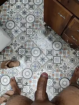 BiggDse online show from 12-19-25, 04:20