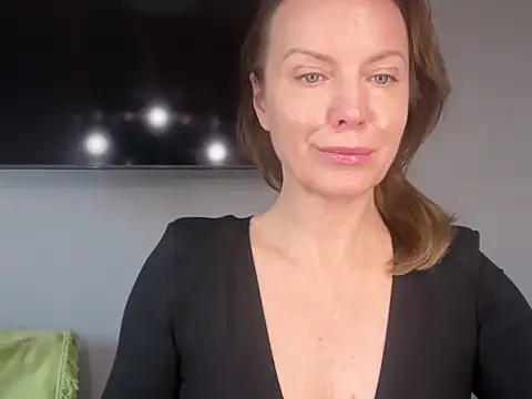 RachellAmazing online show from 10-08-25, 12:17