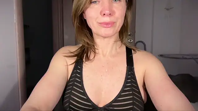 RachellAmazing online show from 04-28-26, 06:23