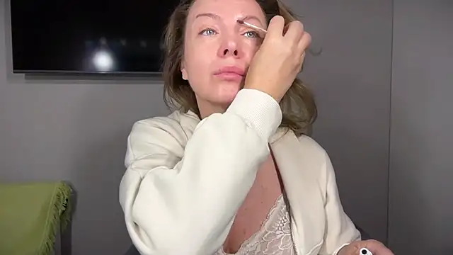 RachellAmazing online show from 10-25-25, 05:17