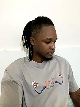 Snapshot of finefinance chatting on 11-22-25, 05:17 finefinance online show from 11-22-25, 05:17