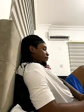 Snapshot of finefinance chatting on 10-31-25, 06:37 finefinance online show from 10-31-25, 06:37