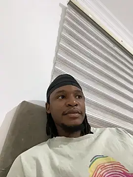 Snapshot of finefinance chatting on 11-03-25, 08:34 finefinance online show from 11-03-25, 08:34