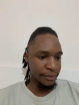 Snapshot of finefinance chatting on 11-18-25, 04:54 finefinance online show from 11-18-25, 04:54