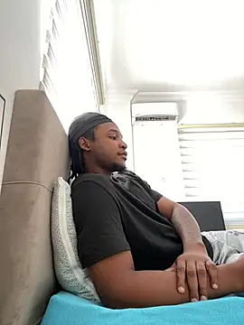 Snapshot of finefinance chatting on 09-21-25, 07:24 finefinance online show from 09-21-25, 07:24