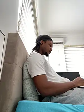 Snapshot of finefinance chatting on 09-19-25, 06:17 finefinance online show from 09-19-25, 06:17