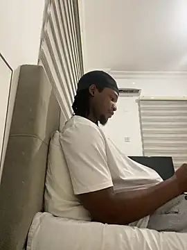 Snapshot of finefinance chatting on 10-07-25, 03:46 finefinance online show from 10-07-25, 03:46