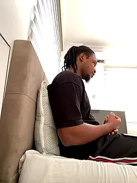 Snapshot of finefinance chatting on 09-08-25, 03:22 finefinance online show from 09-08-25, 03:22