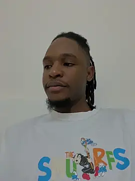 Snapshot of finefinance chatting on 11-17-25, 05:44 finefinance online show from 11-17-25, 05:44