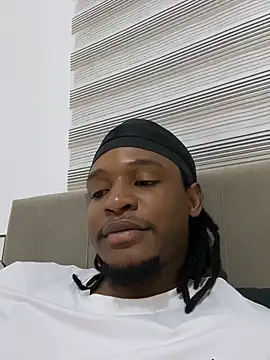 Snapshot of finefinance chatting on 10-30-25, 06:27 finefinance online show from 10-30-25, 06:27