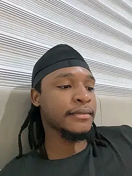 Snapshot of finefinance chatting on 11-04-25, 04:11 finefinance online show from 11-04-25, 04:11