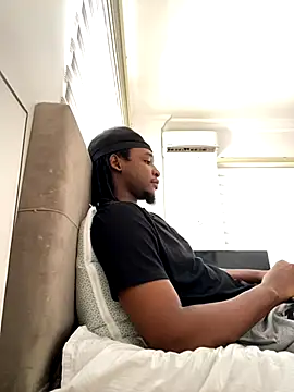 Snapshot of finefinance chatting on 11-08-25, 06:50 finefinance online show from 11-08-25, 06:50