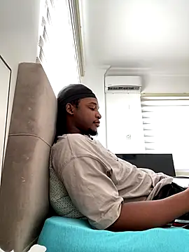 Snapshot of finefinance chatting on 09-30-25, 07:25 finefinance online show from 09-30-25, 07:25