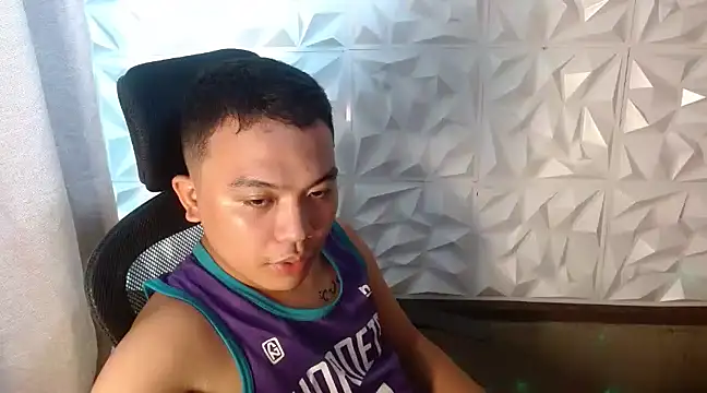 Snapshot of xsweetasian69x chatting on 03-14-25, 07:15 xsweetasian69x online show from 03-14-25, 07:15