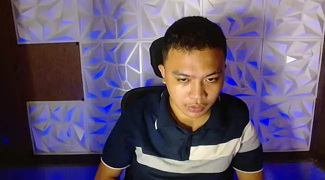 Snapshot of xsweetasian69x chatting on 03-15-25, 01:29 xsweetasian69x online show from 03-15-25, 01:29