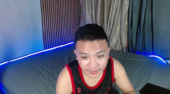 Snapshot of xsweetasian69x chatting on 01-26-25, 12:11 xsweetasian69x online show from 01-26-25, 12:11