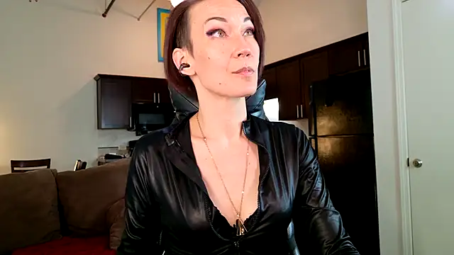 EveEnigma online show from 03-19-25, 05:50