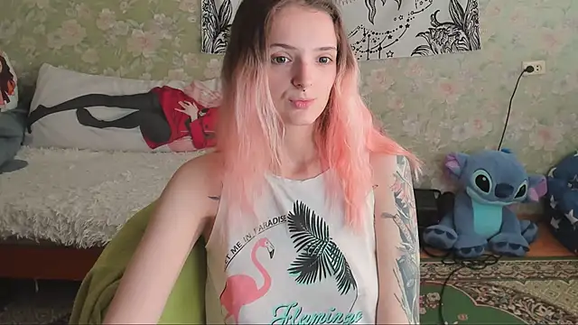 Snapshot of Cutie_Adelia chatting on 09-21-25, 09:36 Cutie Adelia online show from 09-21-25, 09:36