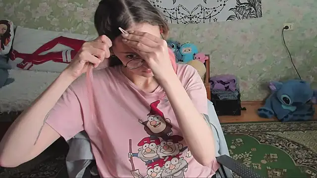 Cutie Adelia online show from 10-27-25, 07:42