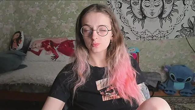 Cutie Adelia online show from 05-10-26, 06:06