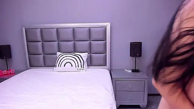 Snapshot of HellennSweet chatting on 02-03-26, 05:27 HellennSweet online show from 02-03-26, 05:27