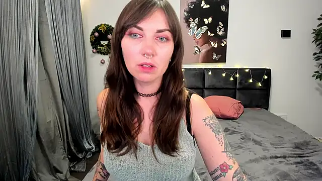 Snapshot of StacyTigerr chatting on 12-24-24, 02:54 StacyTigerr online show from 12-24-24, 02:54