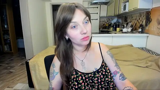 Snapshot of StacyTigerr chatting on 10-05-25, 03:03 StacyTigerr online show from 10-05-25, 03:03