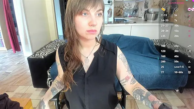 StacyTigerr online show from 05-13-26, 11:50