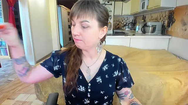 StacyTigerr online show from 04-30-26, 12:01
