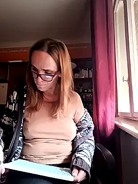 Dettybitch40 online show from 09-27-25, 12:00