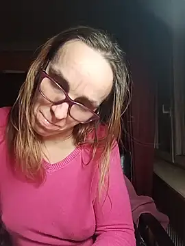 Dettybitch40 online show from 12-17-25, 04:23