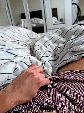 Snapshot of jungerbummser23 chatting on 01-14-26, 08:29 jungerbummser23 online show from 01-14-26, 08:29