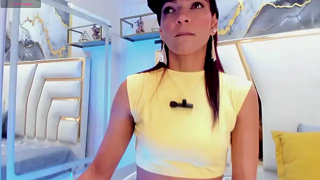 HannaPetit online show from 02-19-26, 07:00