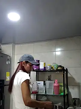 HannaPetit online show from 09-17-25, 03:47