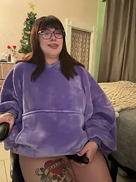 nativepumpkin95 online show from 12-23-25, 01:27