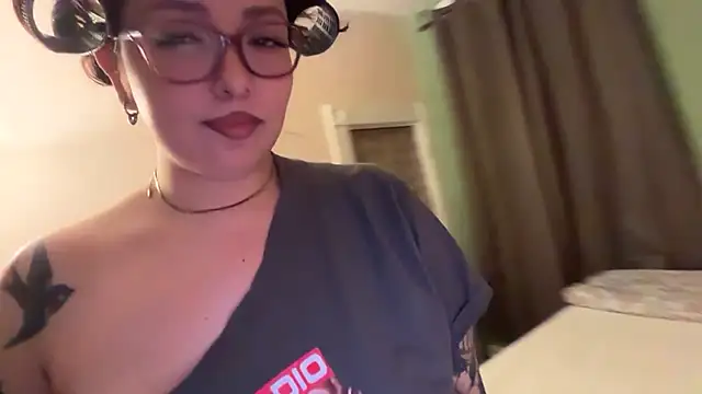 nativepumpkin95 online show from 04-22-26, 03:35