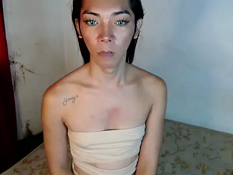 Snapshot of perly_169 chatting on 02-16-25, 03:04 perly 169 online show from 02-16-25, 03:04
