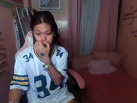 Snapshot of young_salsalita chatting on 02-21-26, 02:52 young salsalita online show from 02-21-26, 02:52