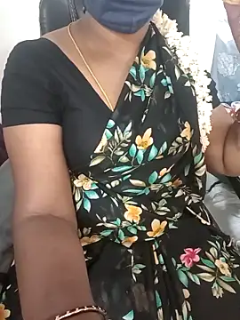 Snapshot of Tamil-hotwife chatting on 09-19-25, 06:06 Tamil-hotwife online show from 09-19-25, 06:06