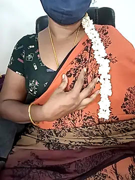 Snapshot of Tamil-hotwife chatting on 10-12-25, 06:20 Tamil-hotwife online show from 10-12-25, 06:20
