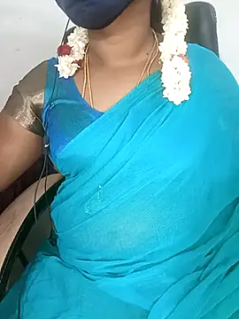 Snapshot of Tamil-hotwife chatting on 10-17-25, 04:27 Tamil-hotwife online show from 10-17-25, 04:27