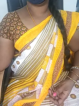 Snapshot of Tamil-hotwife chatting on 03-12-25, 03:40 Tamil-hotwife online show from 03-12-25, 03:40