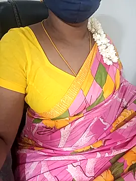 Snapshot of Tamil-hotwife chatting on 10-05-25, 04:31 Tamil-hotwife online show from 10-05-25, 04:31