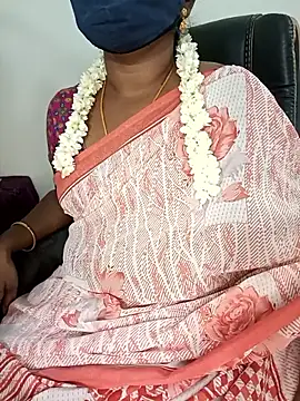 Snapshot of Tamil-hotwife chatting on 10-10-25, 05:03 Tamil-hotwife online show from 10-10-25, 05:03