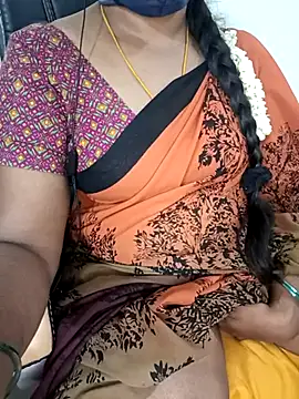 Snapshot of Tamil-hotwife chatting on 03-17-25, 01:08 Tamil-hotwife online show from 03-17-25, 01:08