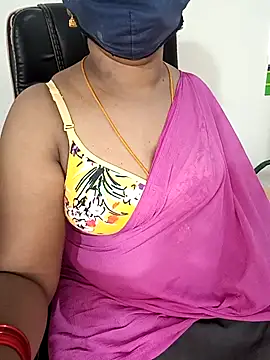 Snapshot of Tamil-hotwife chatting on 03-12-25, 04:41 Tamil-hotwife online show from 03-12-25, 04:41