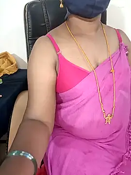 Snapshot of Tamil-hotwife chatting on 03-17-25, 04:19 Tamil-hotwife online show from 03-17-25, 04:19