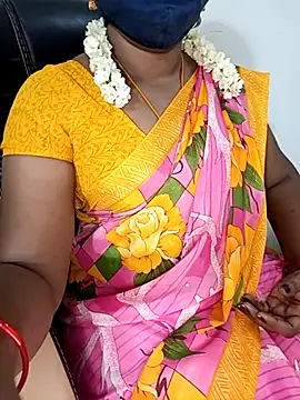 Snapshot of Tamil-hotwife chatting on 03-06-25, 12:32 Tamil-hotwife online show from 03-06-25, 12:32