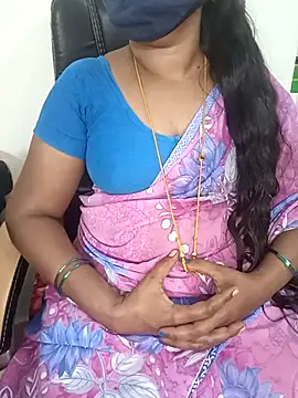 Snapshot of Tamil-hotwife chatting on 03-15-25, 08:04 Tamil-hotwife online show from 03-15-25, 08:04